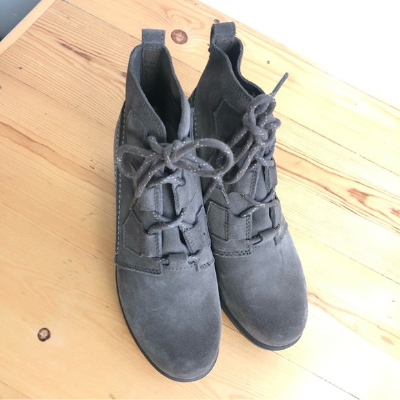 SOREL - Women's Evie Lace Waterproof Suede Ankle Bootie | 7 - Picture 7 of 15